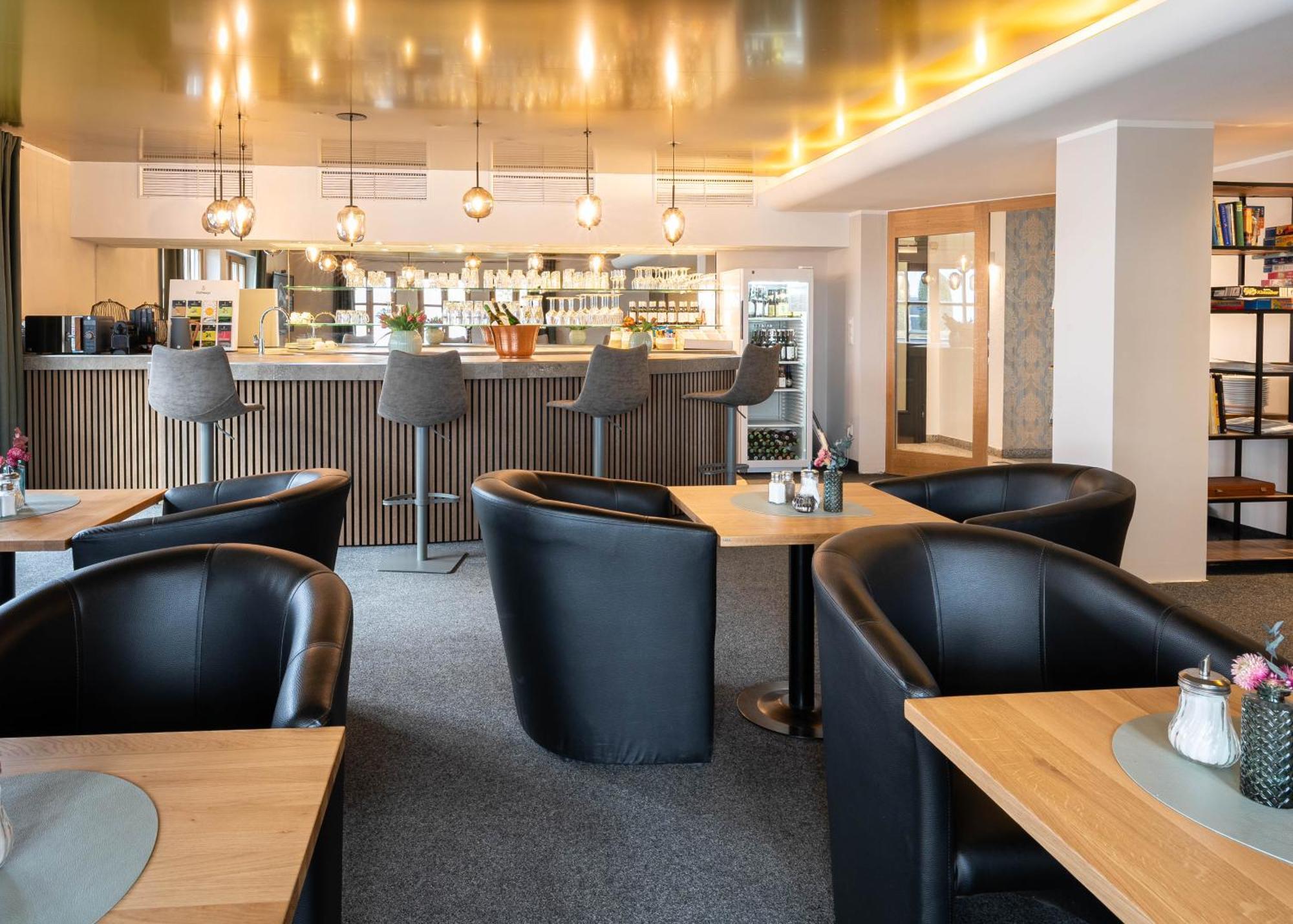 Sopherl Am See - Fruehstueck Auf Der Seeterrasse, Sehr Ruhig Und Wunderschoen Am See, 3 Minuten Nach Oberpfaffenhofen, Viele Radtouren, Restaurants & Cafes In Der Umgebung Вайслінг Екстер'єр фото