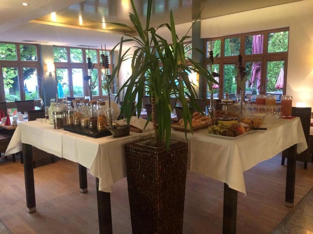 Sopherl Am See - Fruehstueck Auf Der Seeterrasse, Sehr Ruhig Und Wunderschoen Am See, 3 Minuten Nach Oberpfaffenhofen, Viele Radtouren, Restaurants & Cafes In Der Umgebung Вайслінг Екстер'єр фото