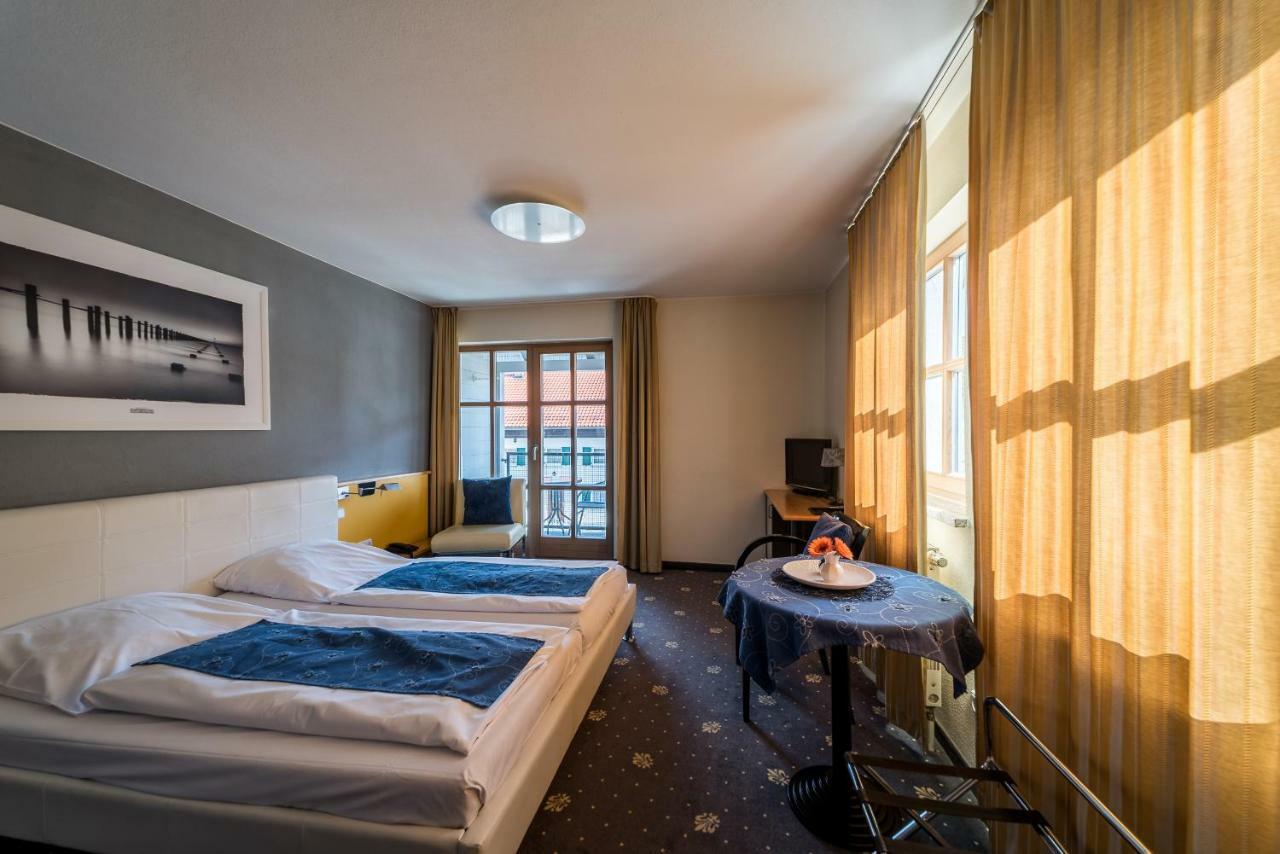 Sopherl Am See - Fruehstueck Auf Der Seeterrasse, Sehr Ruhig Und Wunderschoen Am See, 3 Minuten Nach Oberpfaffenhofen, Viele Radtouren, Restaurants & Cafes In Der Umgebung Вайслінг Екстер'єр фото